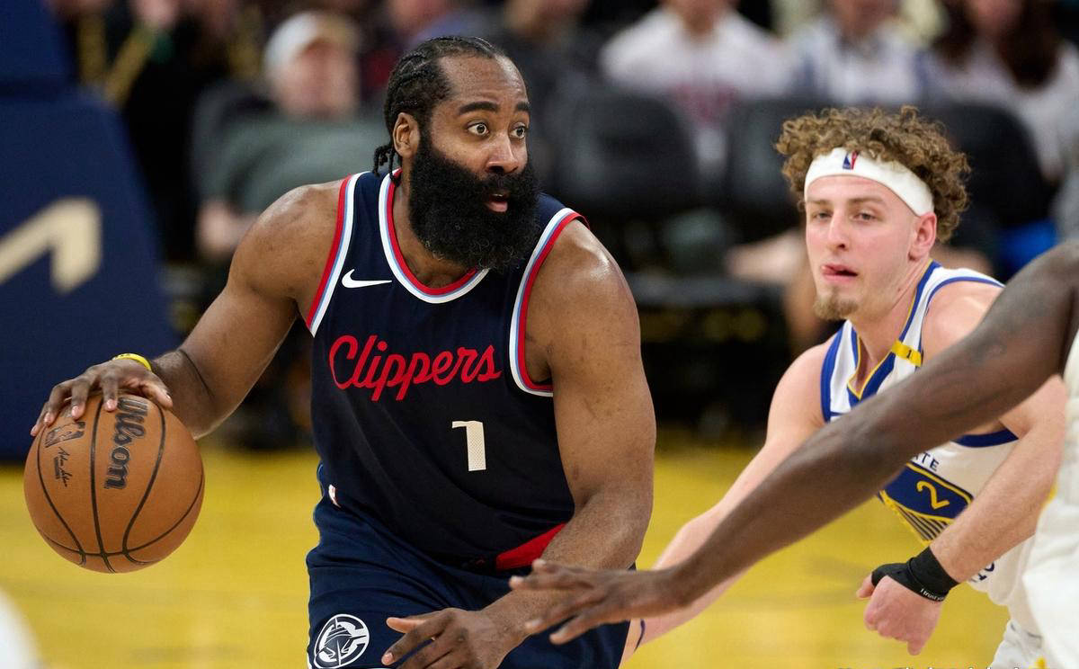 华体会官方入口-快船队外线三分命中率高,横扫对手晋级