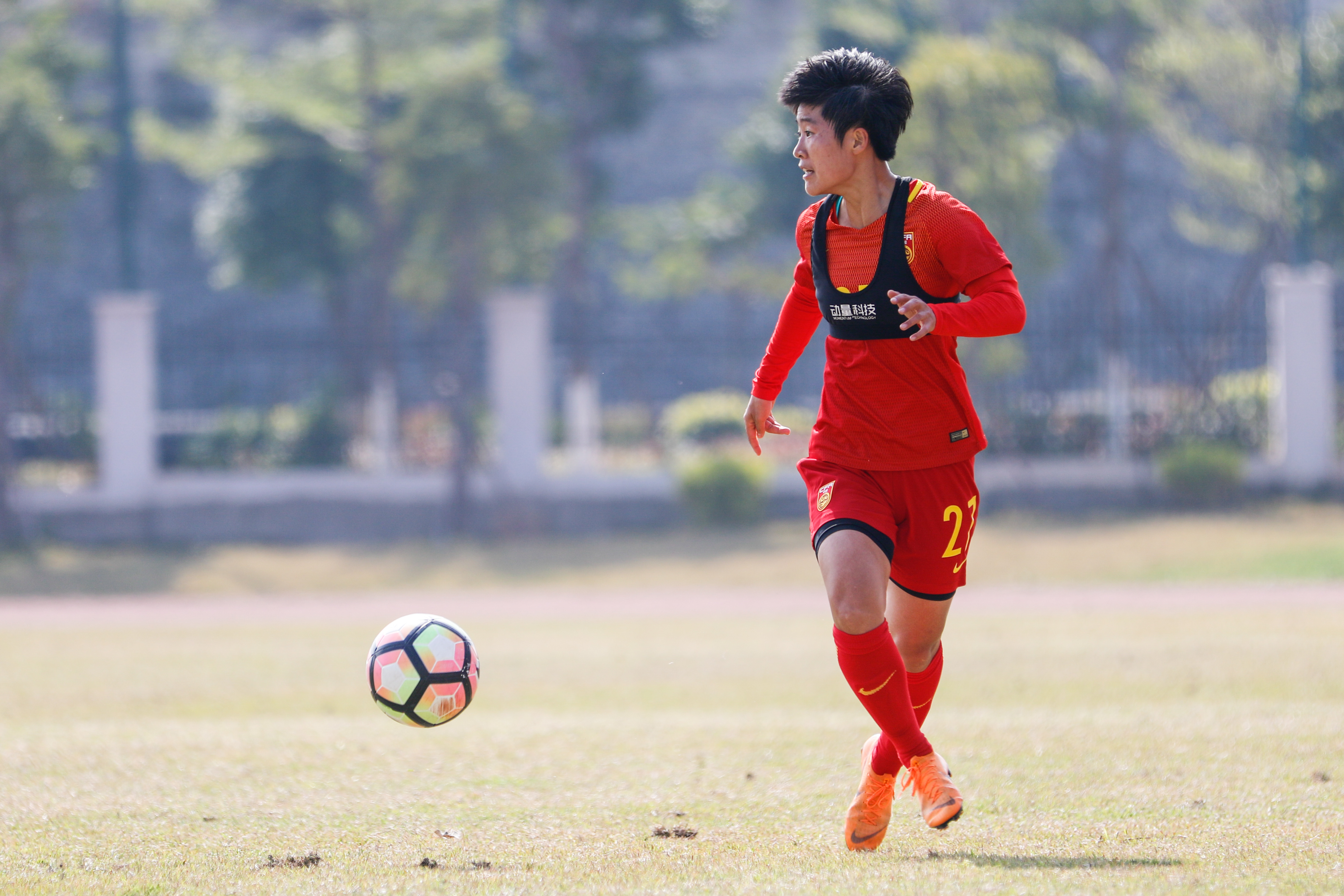 关于心有余力!女足训练赛迎战突破挑战的信息